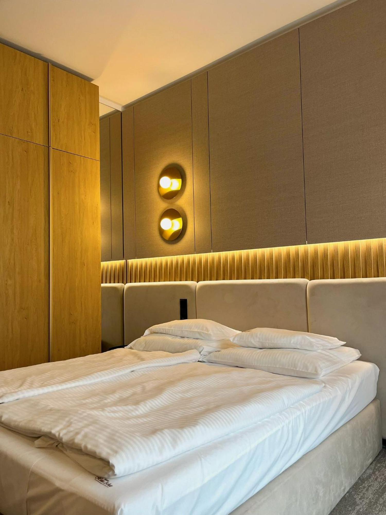 Hotel Arkas Prószków Eksteriør bilde