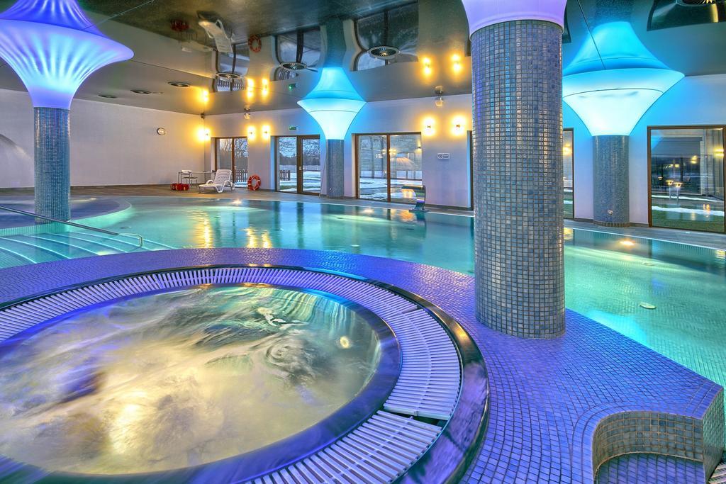 Hotel Arkas Prószków Eksteriør bilde