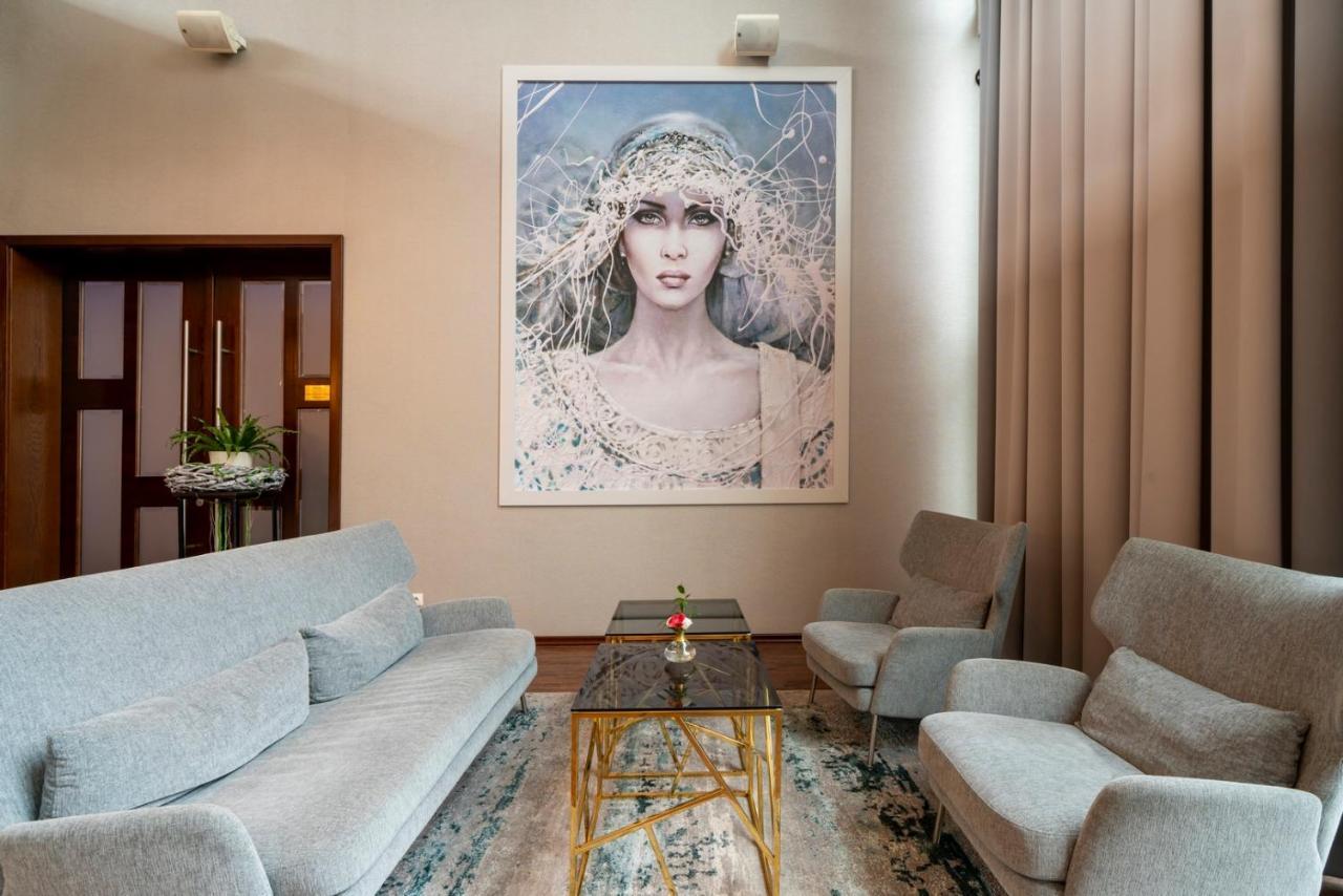 Hotel Arkas Prószków Eksteriør bilde